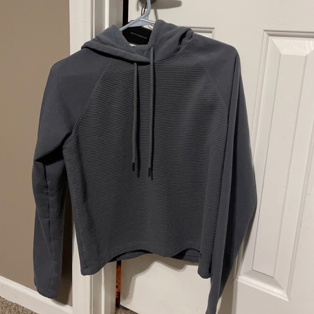Nwot under armor hoodie size xs